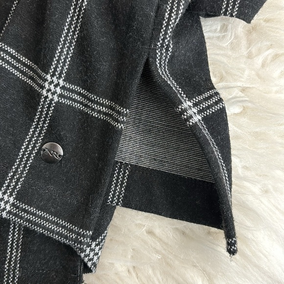 Northern reflections women’s long sleeve black/white plaid cardigan size large - Picture 4 of 6